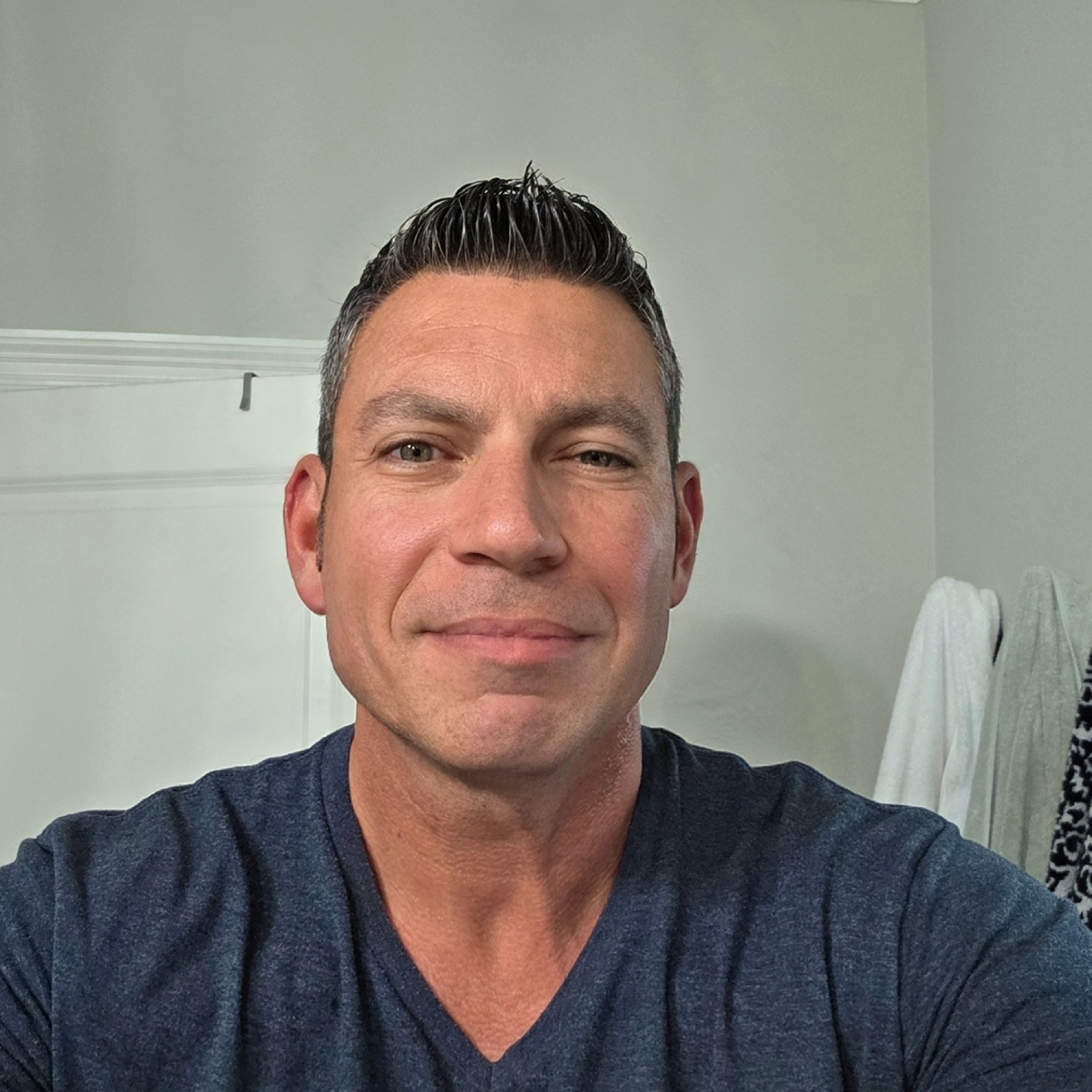 Selfie of a man uploaded to HeadshotPro AI headshot generator