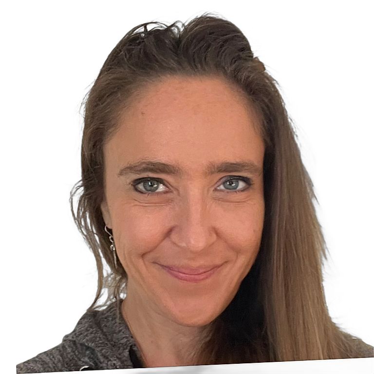 Selfie of a woman uploaded to HeadshotPro AI headshot generator