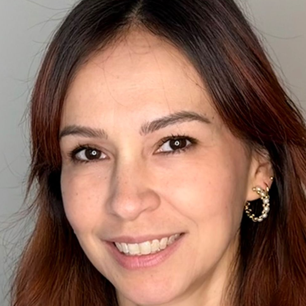 Selfie of a woman uploaded to HeadshotPro AI headshot generator